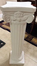 White Classical Column Pedestal Display Stand – Wedding Event Décor