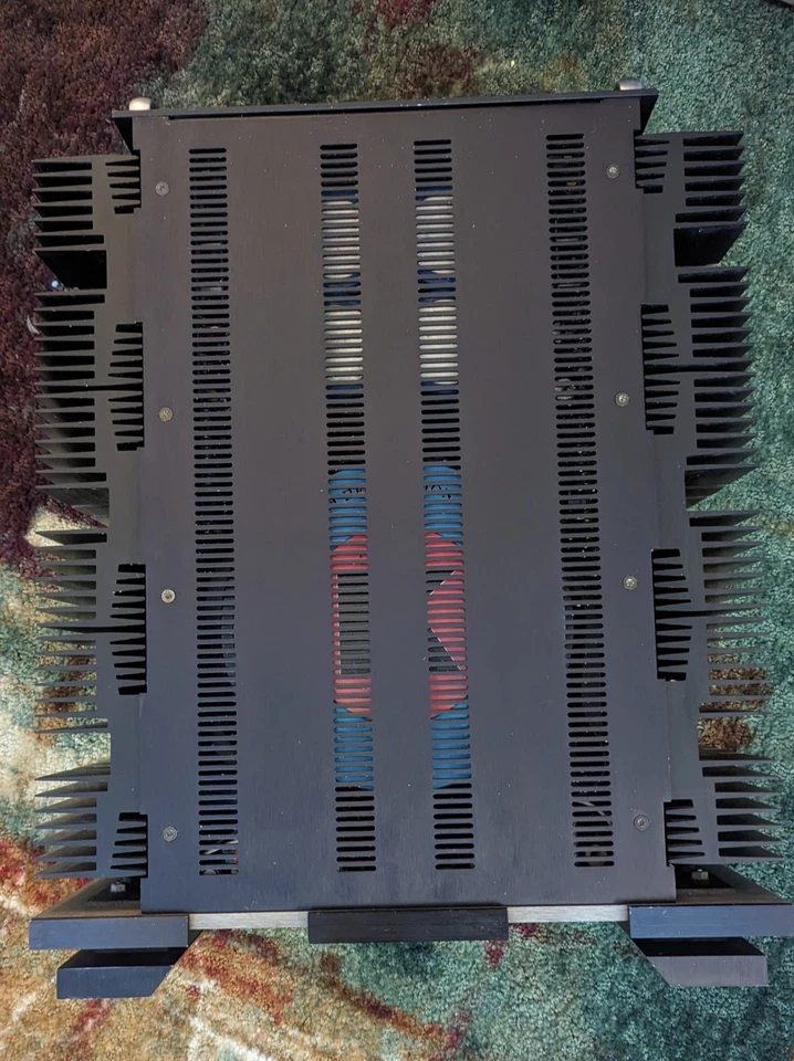 Amplificador de Potencia Estéreo Krell KSA-300S Leyenda Estado Sólido Foto 3 de 4