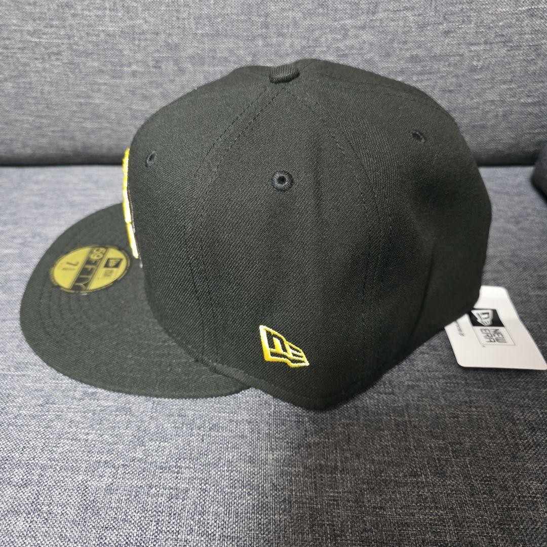 New Era 59FIFTY SpongeBob 25th Anniversary Black Fitted Hat 7 5/8