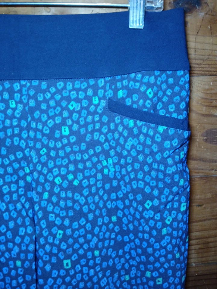 Pantalón de golf para mujer PGA TOUR mediano verde marino elástico Foto 2 de 4