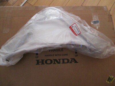 Honda 64100-MKC-A00ZC GOLDWING GL GARNISH A SCREEN GENUINE OEM