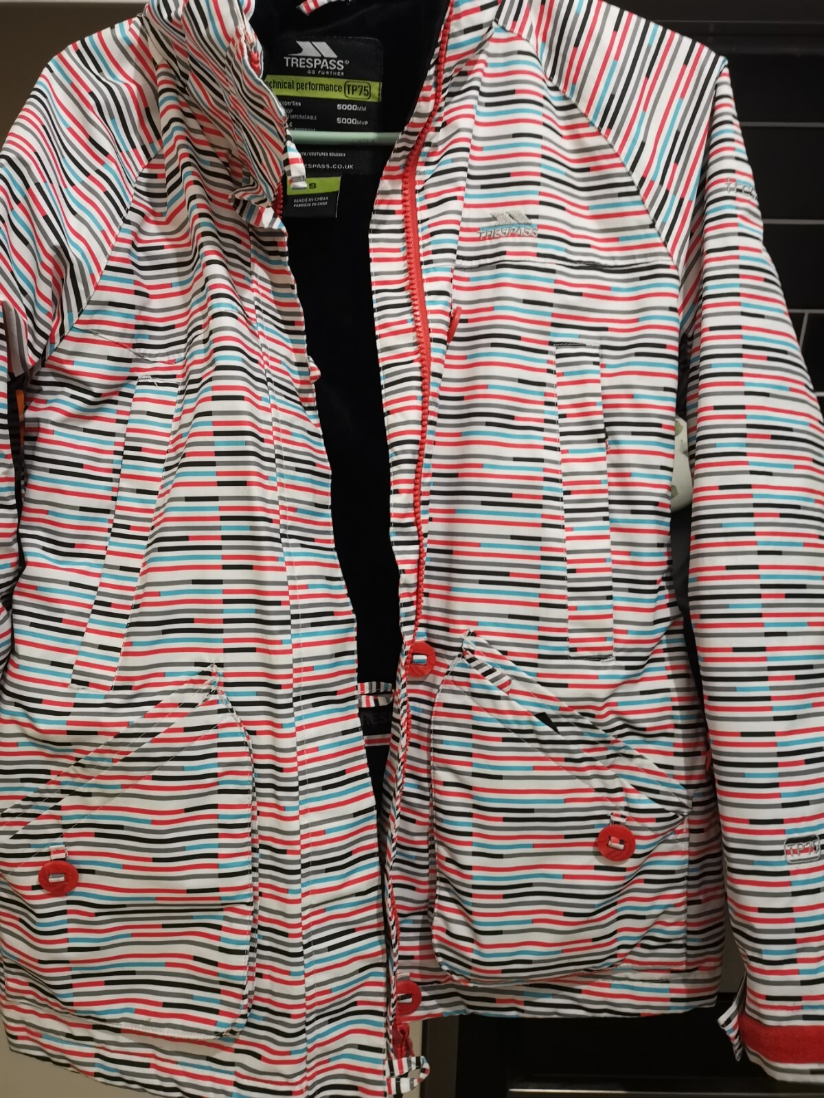 Trespass TP75 Jacket Stripe Pattern - image 9