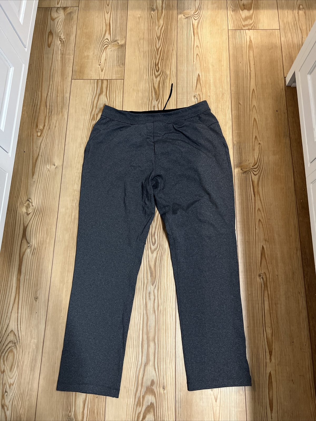 LULULEMON Discipline Men's Gray Pants Size XL Stretch Sweatpant M5572S