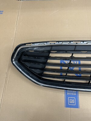 Genuine Ford Upper Grille DS7Z8200BA And Trim DS7Z8419AA | eBay
