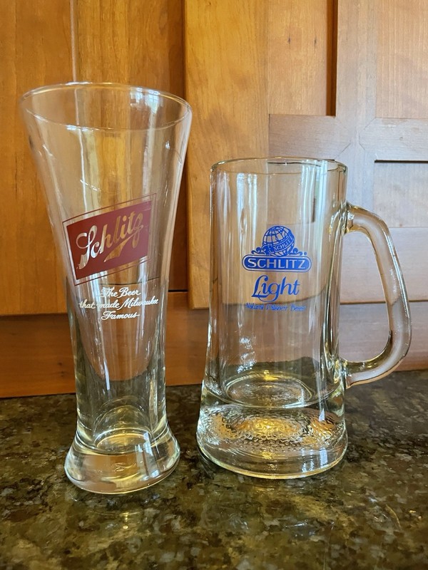 2 Vintage Schlitz Beer Glasses