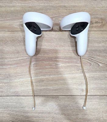 Meta/Oculus Quest 2 Touch Controller Pair - White VR (Virutal Reality) Gaming