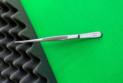 V. Mueller SU2335 Tissue Forceps 8'' Straight 1x2