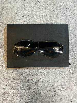 Vintage Prada Shield Sonnenbrille Gestell Dreieck Logo