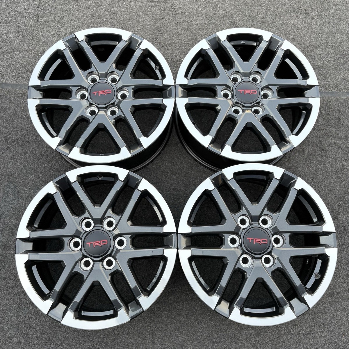 SET (4) 18 INCH WHEELS TOYOTA TACOMA TRD 2024-2026 OEM GENUINE