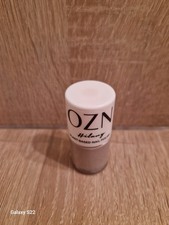 OZN Hilary: Pflanzenbasierter Nagellack