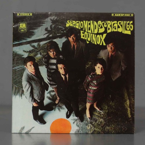 CD. Sérgio Mendes and Brasil ´66 Equinox - Foto 1 di 2