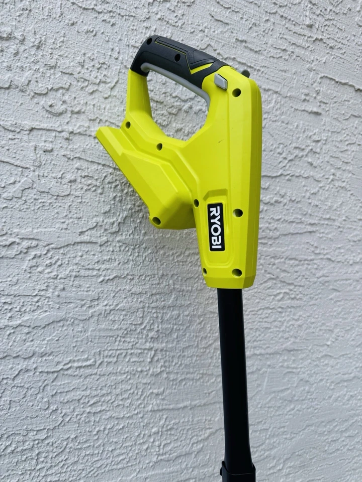 RYOBI RY408013BTL 40V 12 pulgadas Pala de nieve eléctrica inalámbrica (solo herramienta) con DAM.BOX Foto 4 de 4