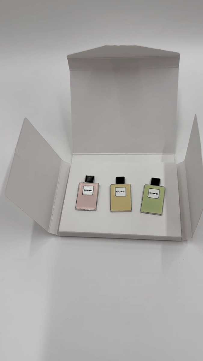 CHANEL 3点セット Brand New Chanel Parfums GWP Gift Set - Set of 3 Enamel Perfume