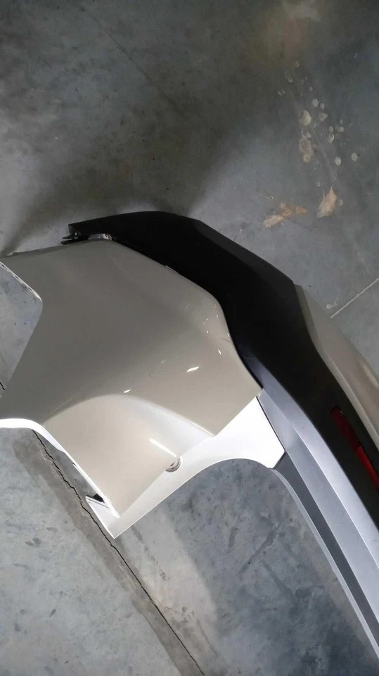 GMC Acadia 2017 plateado conjunto de parachoques usado OEM 11609489 87000 millas Foto 2 de 4