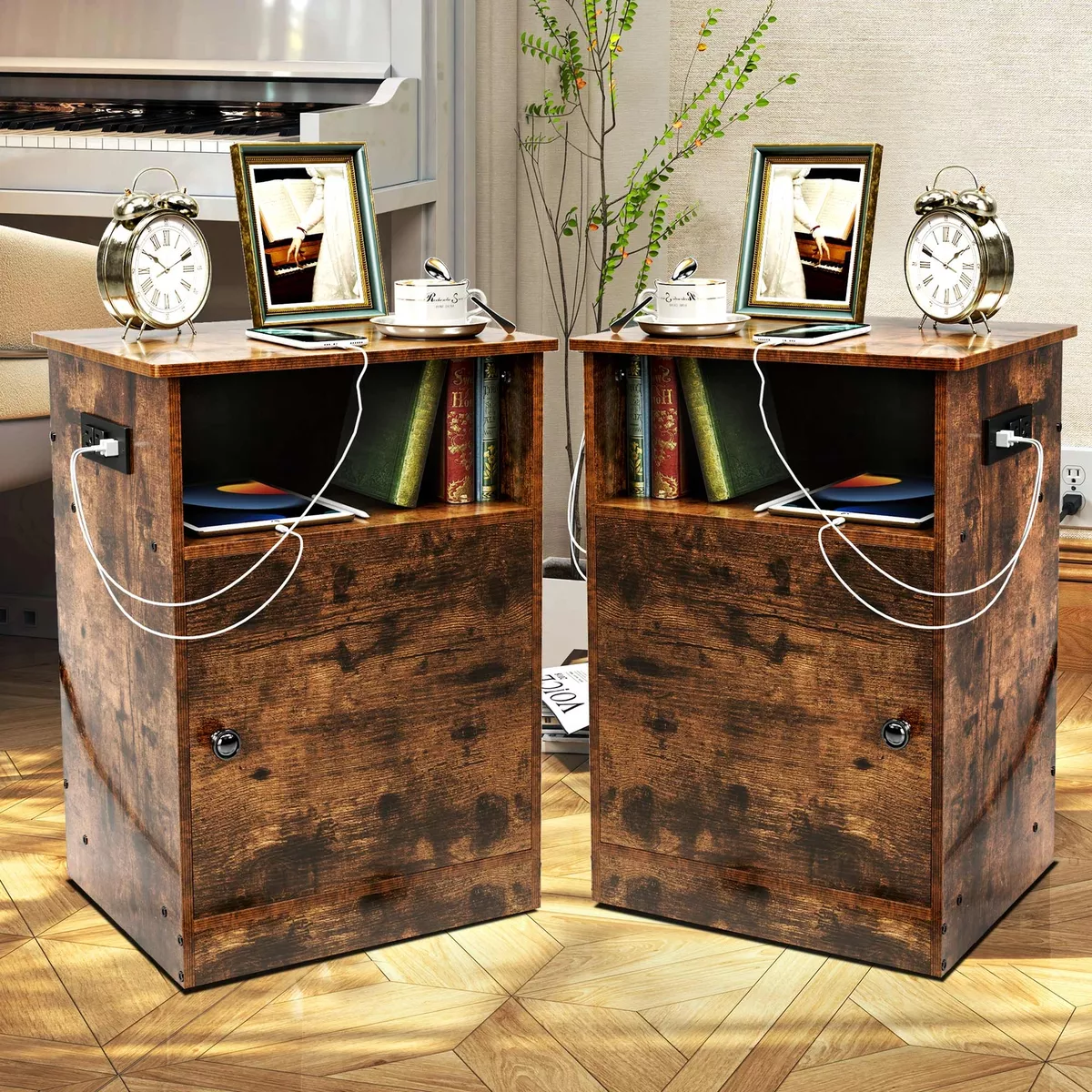 TC HOMENY Wood Nightstand Set of 2 with Charging Station End Table