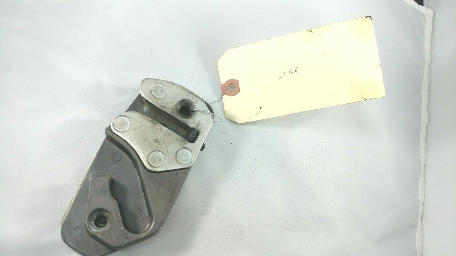65 - 80 ROLLS ROYCE SILVER SHADOW LEFT DOOR front rear latch UB19261