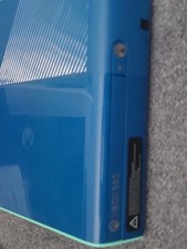 Microsoft Xbox 360 E Blue Edition Console 500GB Bundle with matching Controller
