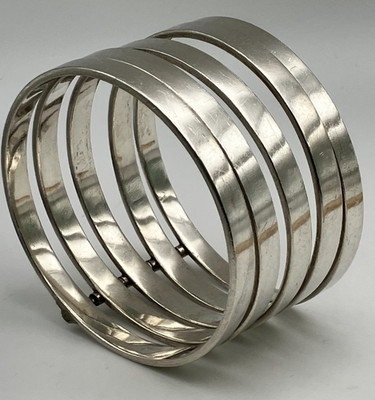 Authentic Gucci Sterling Silver Wide Hinged Bangle Bracelets with COA 124g