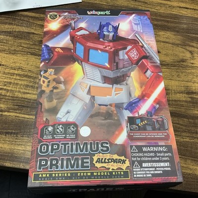 Yolopark Transformers: Generation 1 Optimus Prime - AMK Series 20cm Model Kit
