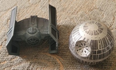 Titanium Series Die-Cast Micro Star Wars Death Star & Darth Vader's Starfighter