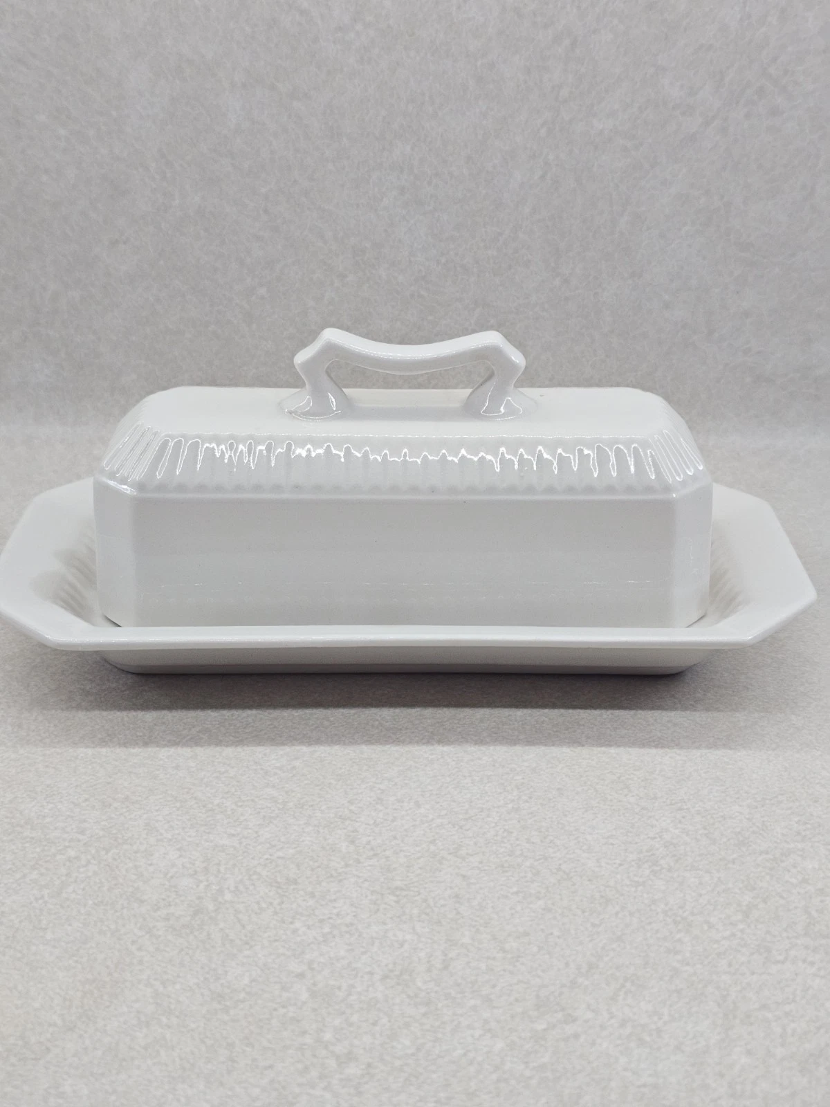 Vintage Independence Ironstone Cream Color Butter Dish w/ Lid