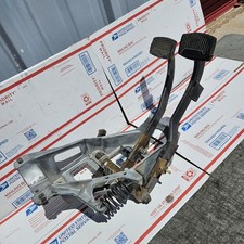 80-86 Hydraulic Clutch Brake Pedal Assembly F150 F250 F350 Bronco Oem