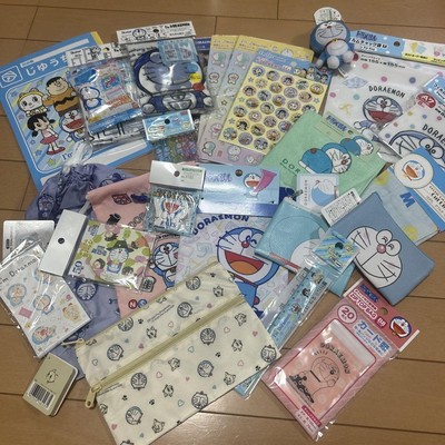 Doraemon Character Goods Set