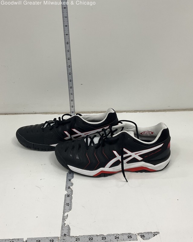 NWT Basic Athletic Men's Shoe size 10 and a Half