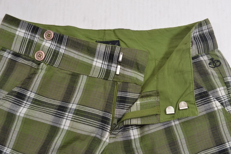 Ezekiel DEVIN Green Black White Plaid Casual Junior's Bermuda Shorts  - Image 4 of 4