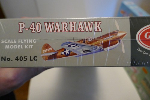 Guillows Authentic Scale 27 7/8th Wings Span P-40 Warhawk 405LC Balsa Flying - Picture 16 of 24