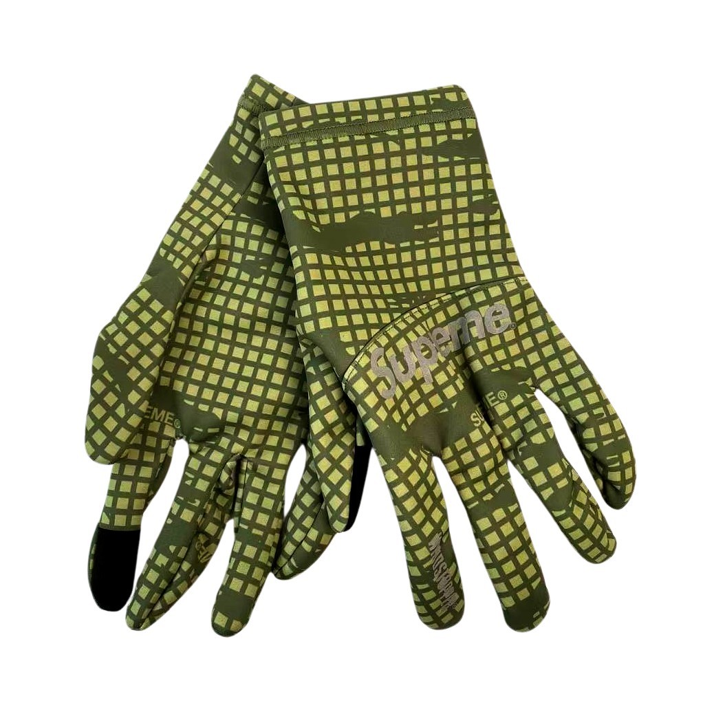 Supreme Gore-Tex Windstopper Gloves Olive Grid Camo FW21 Size - M