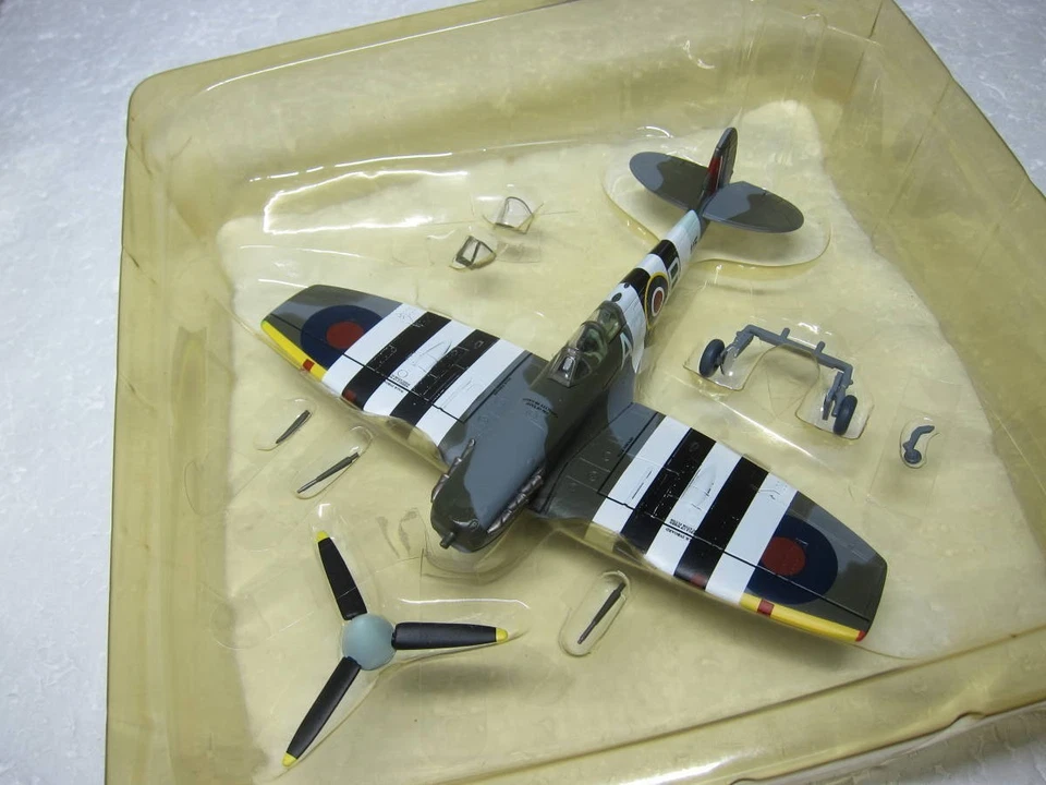 1/72 Dragon Wings Warbirds Spitfire Mk.Vb con filtro Aboukir n. 234th Squ. 1944 - Immagine 3 di 4