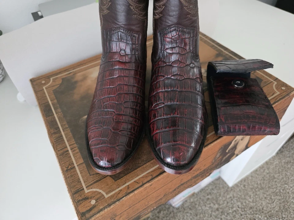 Botas de cocodrilo y funda para teléfono de cuero original talla 9 1/2 Foto 2 de 4
