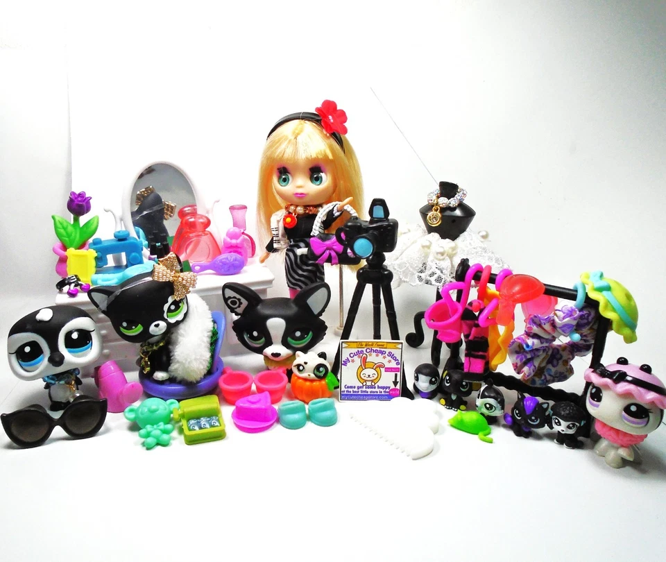 Littlest Pet Shop Blythe Fashion show set #2249 #2248 #2245 #2244 Authentic - Image 3 of 4