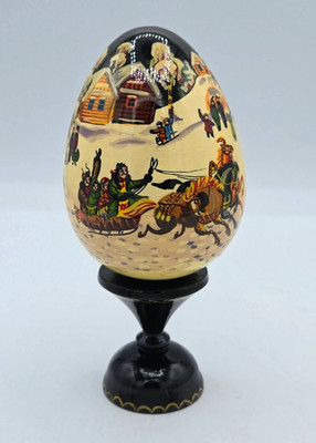 Vtg Hand Painted Signed Russian Wooden Roly Poly Rattle Egg After Kustodiev