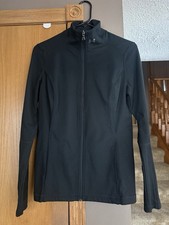 Women  s Fitted Under Armour Black Full Zip Athletic Jacket  Size Medium