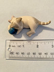 Metzler Ortloff Miniature Porcelain Kitten with Ball of Yarn Figurine Germany — photo 3