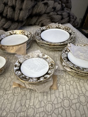 Noritake gold design dinner set 