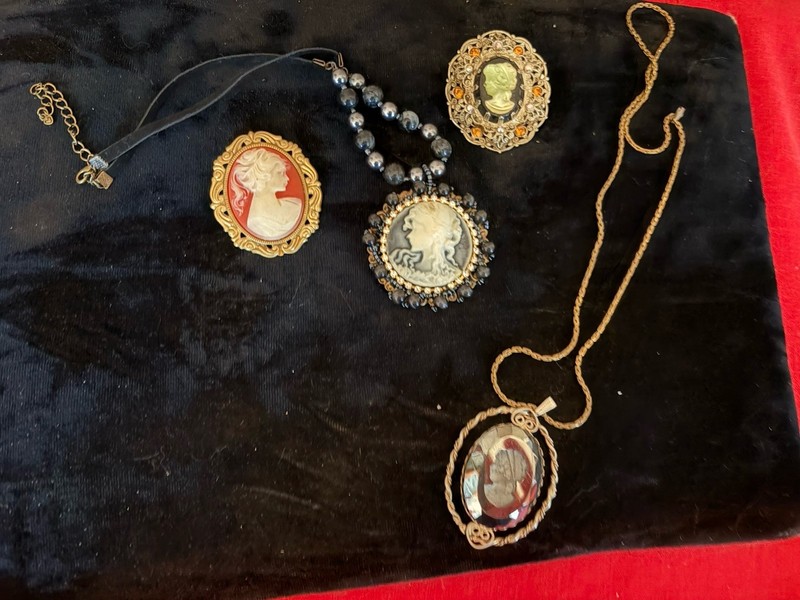 Lot Of Four Vintage Cameos Two Brooches & 2 Necklaces Very Nice
