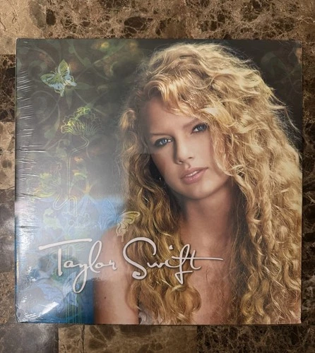 TAYLOR SWIFT SELF TITLED FIRST ALBUM ON VINYL  FACTORY SEALED ORIGINAL DEBUT NEW