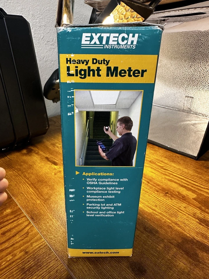 Extech 407026 Foot Candle Lux Heavy Duty Light Meter - Image 3 of 4