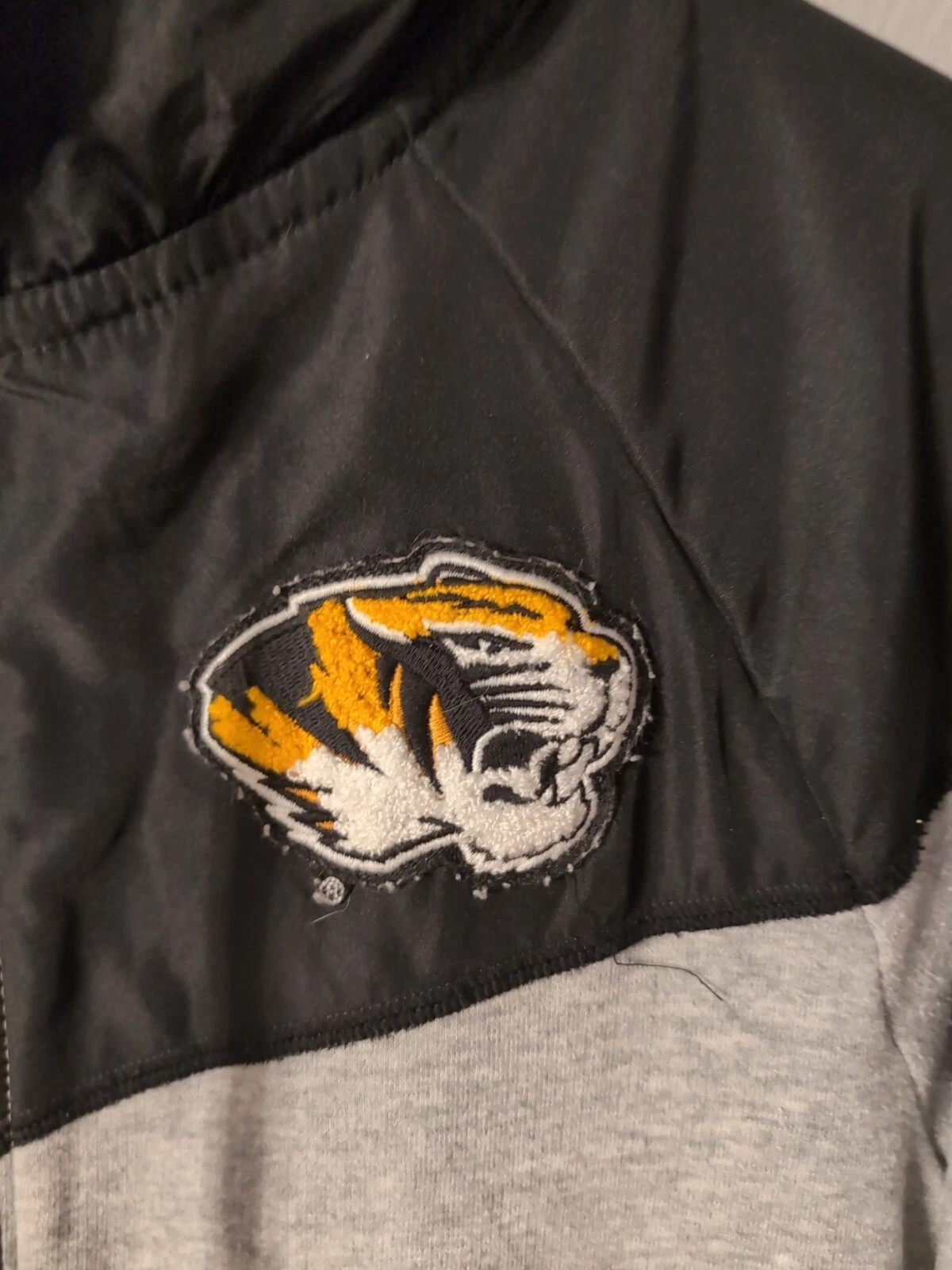 UNDERCOVER Felpa rosa Victoria's Secret Missouri Tigers Mizzou full zip con cappuccio taglia L tasche zip