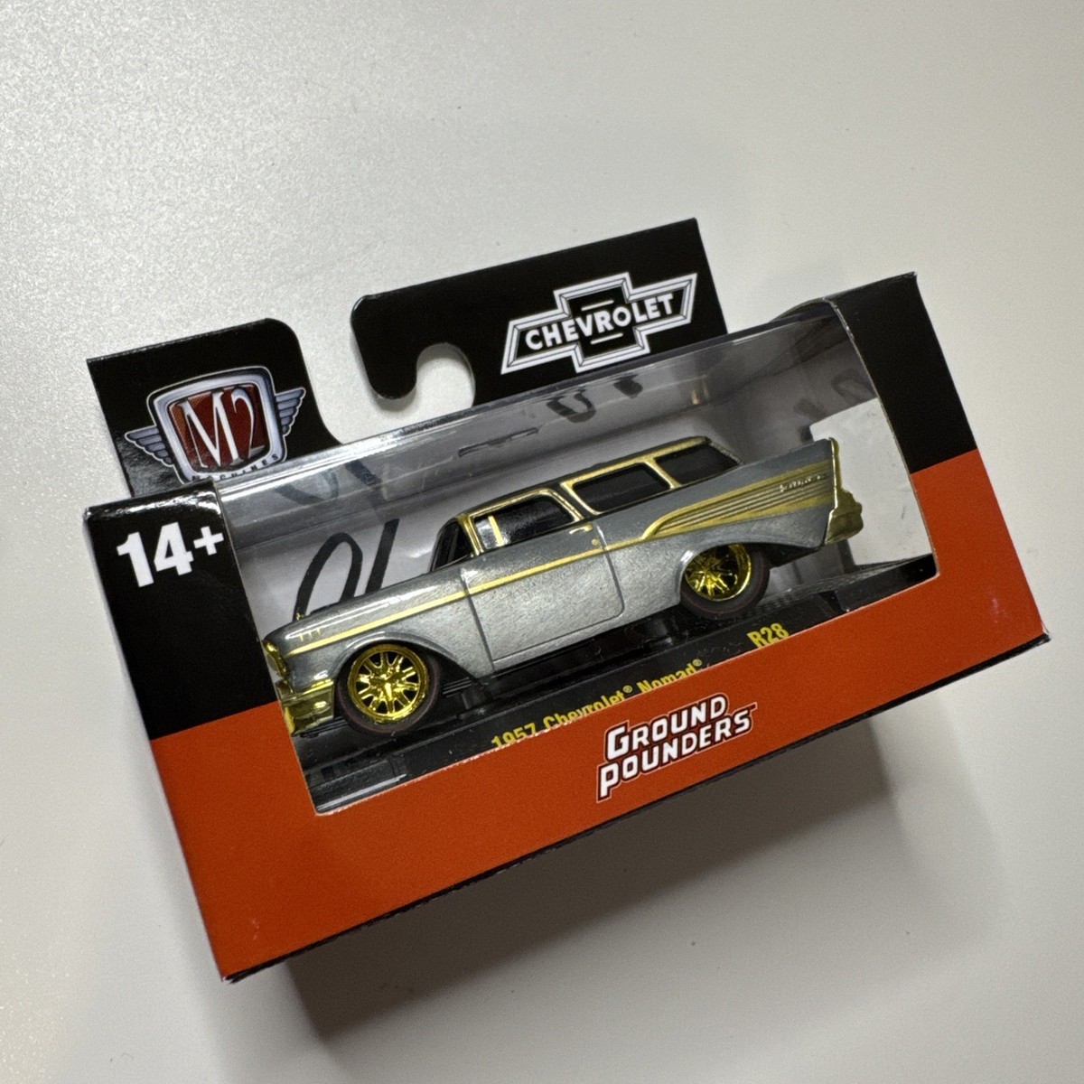 M2 Machines 1957 Chevrolet Nomad – Super Chase – Ground Pounders