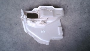 Abdeckung/-halterung Türschloss Vorne Links 1K0837349 VW Golf 1.9 TDI DPF Bj
