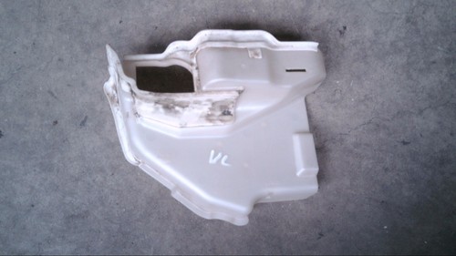 Abdeckung/-halterung Türschloss Vorne Links 1K0837349 VW Golf 1.9 TDI DPF Bj