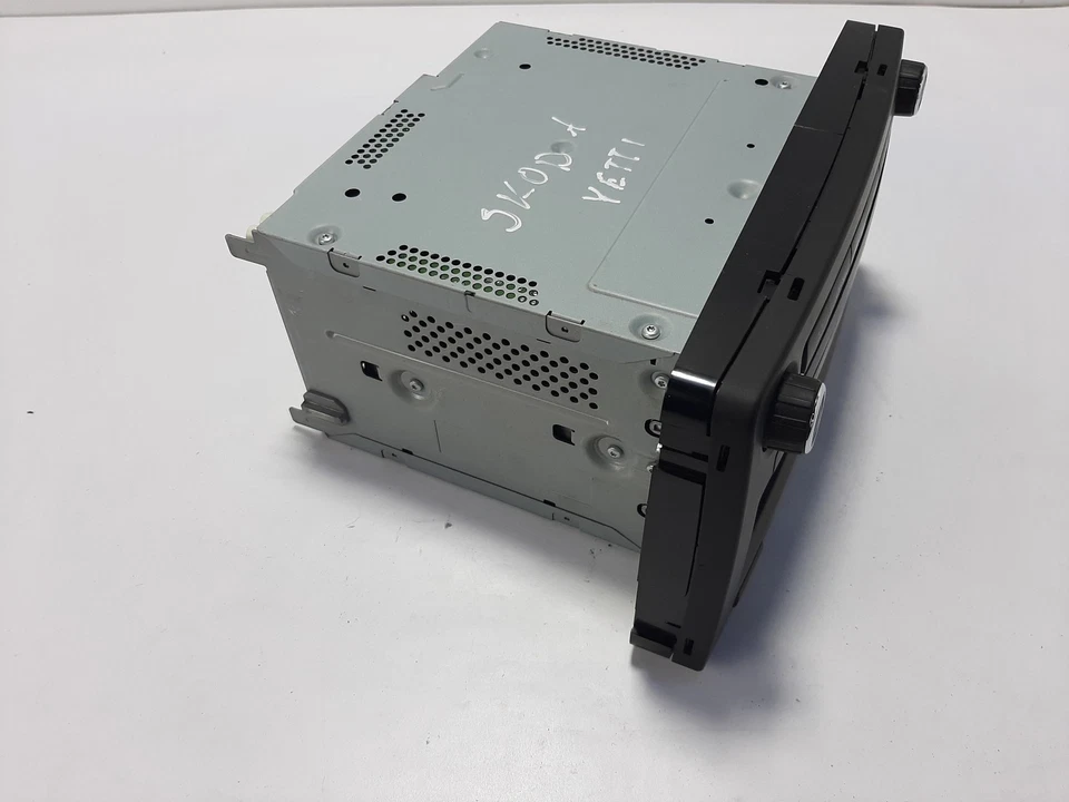 SKODA YETI 5L 1Z0035161M Musik-Player ohne GPS 1.20 Petrol 77kw 2012 17868287 - Bild 2 von 4