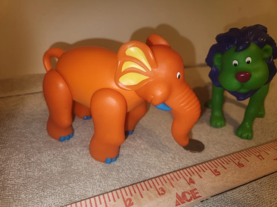 Lot Of 2 Discovery Toys WACKY WILDERNESS Animal Builders Elephant Lion Figure - Image 2 of 4