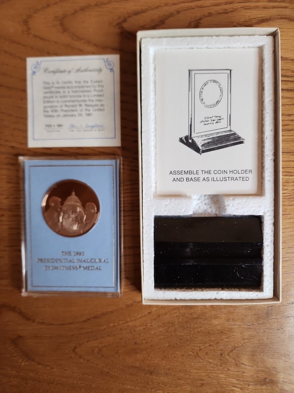 Franklin Mint 1981 Presidential Ronald Reagan Inaugural Solid Bronze Medal Coin.