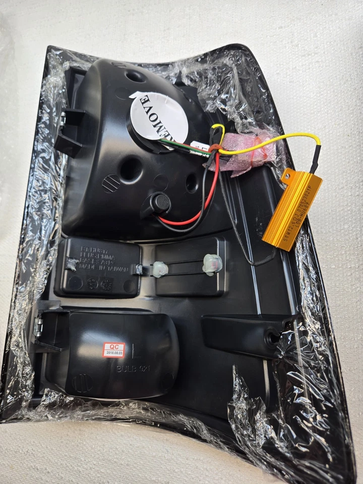 Par de luces traseras LED BT-HU817 2010-2018 Dodge Ram 1500 2500 3500 nuevas Foto 4 de 4