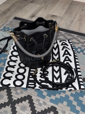 Marc Jacobs The Bucket Bag Tasche Small Beuteltasche Leder schwarz mit Rechnung